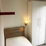 Haus Nr 36, Deichgraf * 쉴리그