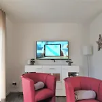 Haus Nr 36, Deichgraf * 쉴리그